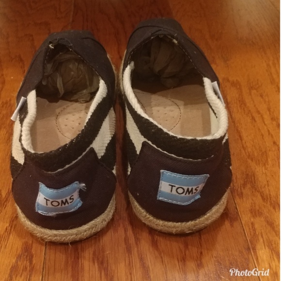 Women's Toms - Picture 3 of 6
